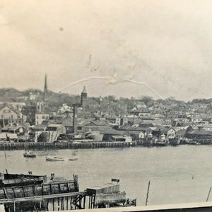 Postkarte 1903 Blick auf Newport Harbor in Rhode Island. Y5