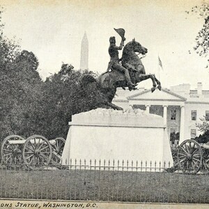Carte postale Vue précoce de la statue du général Jackson à Washington DC. L8