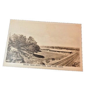 Postkarte Frühe Ansicht von Rocky Neck Park East, Lyme, CT. L7
