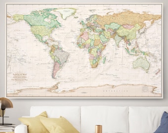 Mapa del mundo antiguo color beige con chinchetas y océano - Lienzo rústico de arte de viajes para la decoración de paredes del hogar y la oficina.