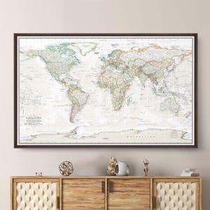 Wereldwandelaar reiskaart push pins - zachte tinten en perkament oceaan - gepersonaliseerd cadeau - groot canvas prikbord wereldkaart in houten lijst