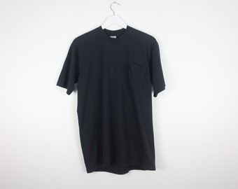 vintage soft 1980s 90s PLAIN blank classic BLACK t-shirt top -- size medium -- with pocket