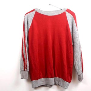 vintage TWO tone GREY gray super soft 1980s oversize raglan SWEATSHIRT -- classic style -- men&#39;s size medium - Free shipping U.S.A