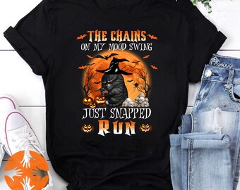 Creepy Cat Witch Funny The Chains On My Mood Swing Just Snapped Vintage T-Shirt, Witches Cat Shirt, Funny Witches Cat Shirt