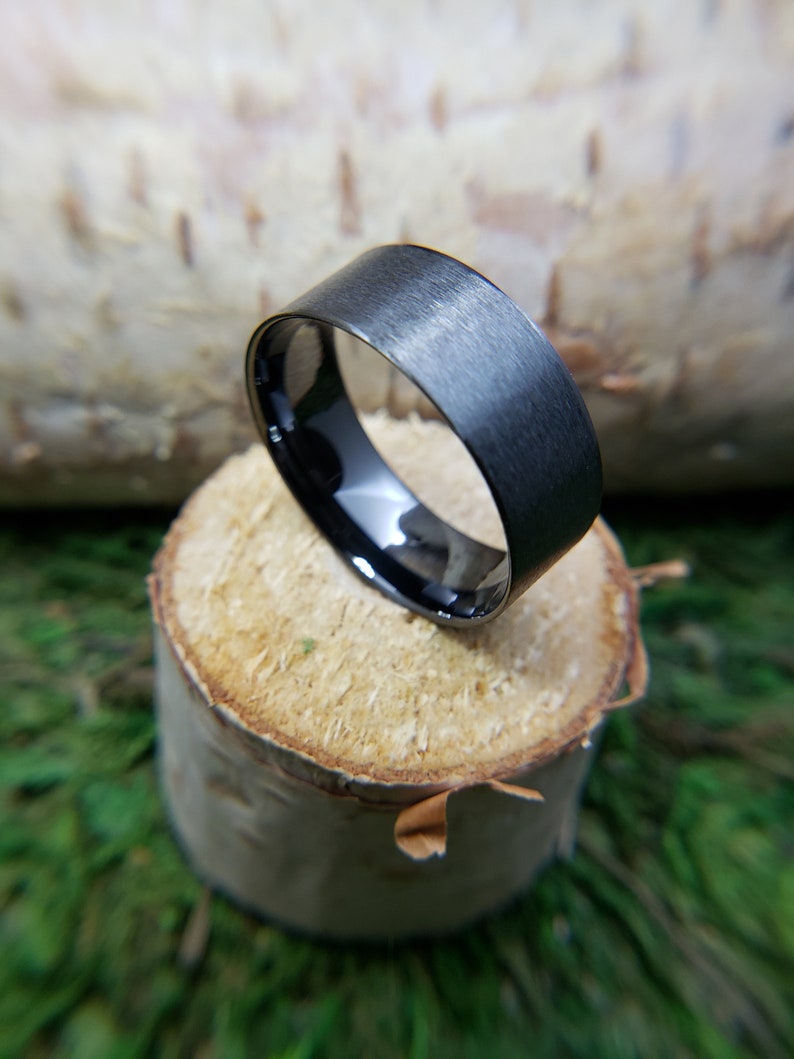 Flame Resin Mini Pine Cone Ring