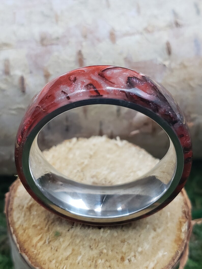 Flame Resin Mini Pine Cone Ring