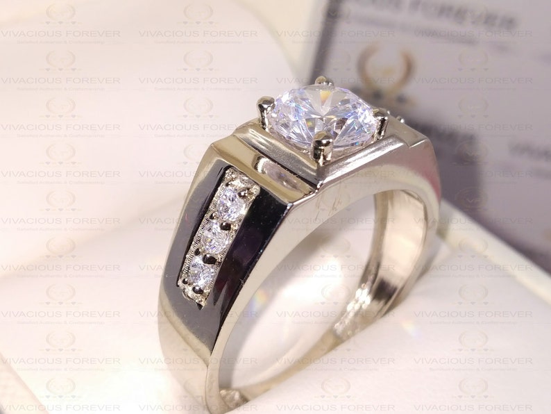 Men/'s Engagement Ring 2.00Ct Colorless Moissanite Round Excellent Cut 14Kt Solid White Gold Moissanite Ring Men/'s Wedding Ring Men/'s Band