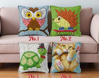 Cartoon Hedgehog Latch Hook Pillow Kit (43x43cm)