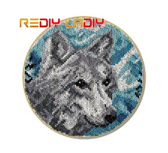 Wolf Latch Hook Rug Kit: DIY Handmade Carpet Crafts, 52cm Round