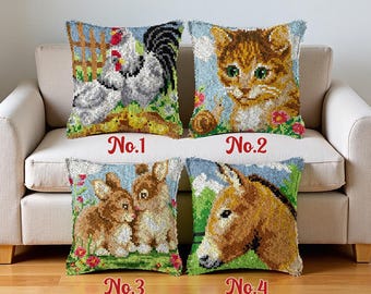 Latch Hook Pillow Kit: Chicken Farm Garden, Pre-Printed Canvas (43x43cm)