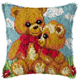 43x43cm Latch Hook Cushion Teddy Bear Love Pre-Printed Canvas Acrylic Yarn Pillow Case Crochet Cushion Hobby & Crafts