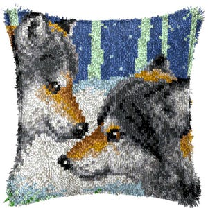 43x43cm Latch Hook Cushion Animals Friendship Pre-Printed Color Canvas Acrylic Yarn Pillow Case Crochet Cushion Arts & Crafts