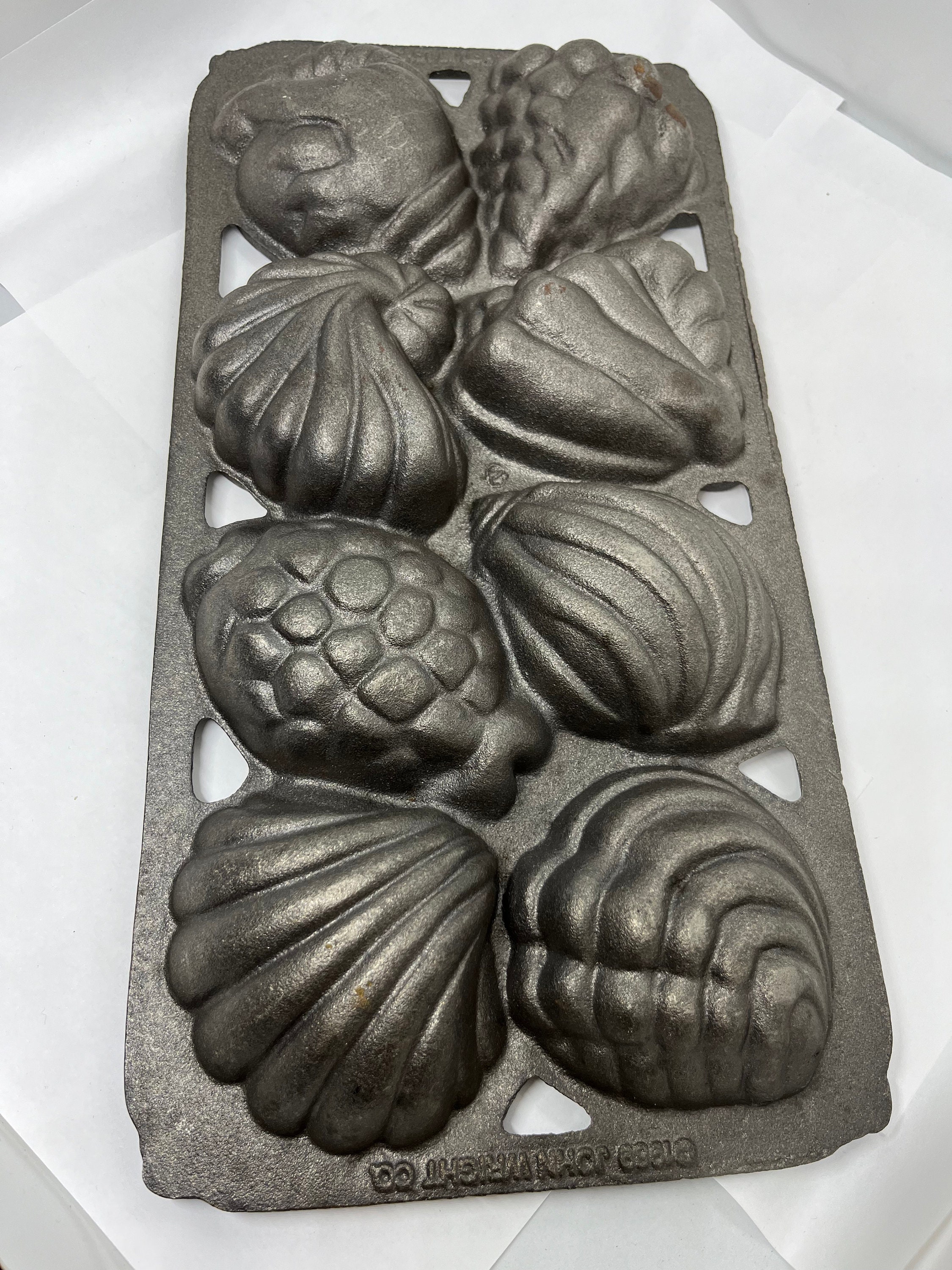 John Wright flake Cake Pan 鋳鉄製焼き型 Vintage 1989 John Wright Co Cast Iron Baking Pan, Shell Designs