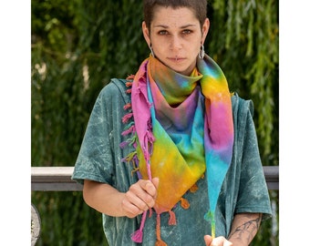 Cotton scarf finely & tightly woven - Rainbow Spiral - with fringes - square scarf