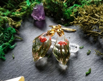 Real Moss and Amanita Earrings // Enchanted Forest Botanical Earrings // Real Mushroom Woodland Jewelry // Mushroom Earrings