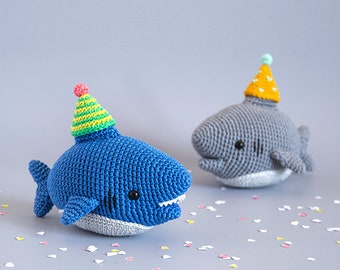 ¡Fiesta Skark! Tiburón Amigurumi | patrón de crochet en PDF | con dientes de fieltro y gorro de fiesta con pompón