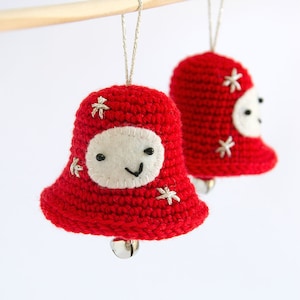 Jingle Bell Amigurumi | Crochet PDF pattern | crochet christmas decoration for your Christmas tree, gift or stocking filler