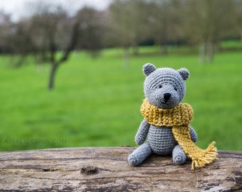 Classic Teddy Bear | amigurumi crochet pattern suitable for beginners