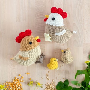 Flora the Hen and the Little Chick Amigurumi Crochet PDF pattern with coloring page image 2