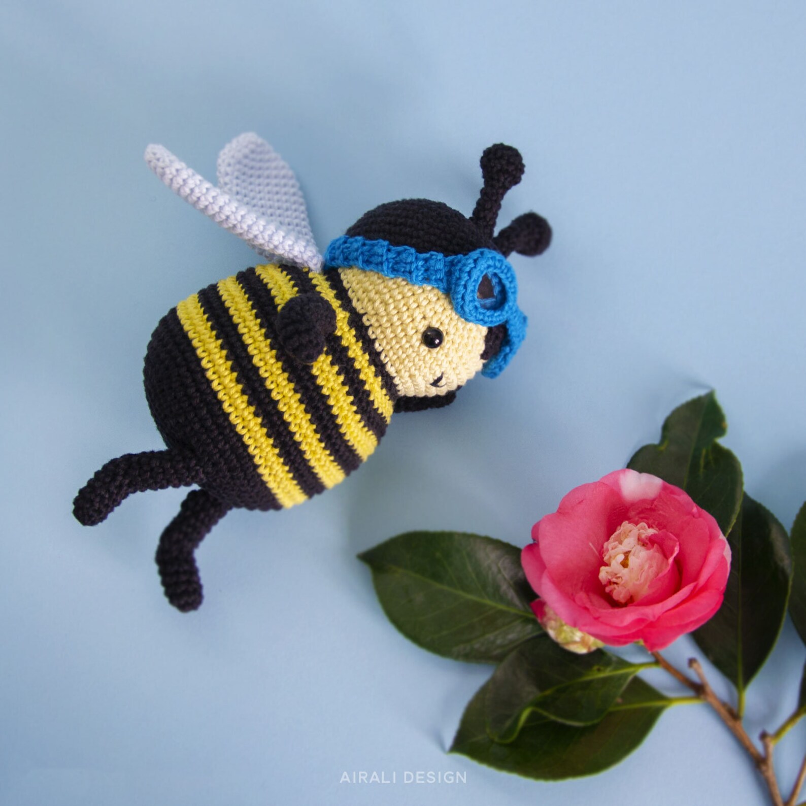 Zeno the Bumblebee Amigurumi Crochet PDF pattern Bee with | Etsy