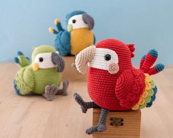 Nara the Parrot | Amigurumi Crochet pattern | written instruction and step by step photos