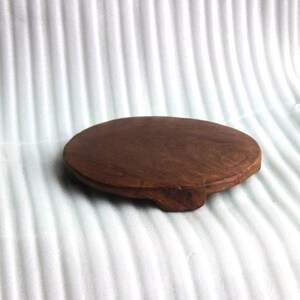 Rustikaler Vintage-Erhöhung aus Massivholz| Einzigartiges Holztablett| Bauernhaus-Pflanzenständer| Dessert-Kuchenständer| Distressed Weathered Sockel| Niedriger Tisch