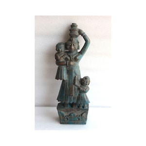 Vintage Hand Carved Wooden Statue Woman with Child Managing while work, Indian woman figure, village human sculpture, Primitive woman figure