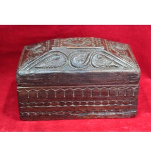 Scatola di legno Old Vintage Rare Home Decorative Collectible, vecchia scatola dei ricordi vintage, piccola scatola segreta, scatola del tesoro, scatola boudoir, scatola di gingillo