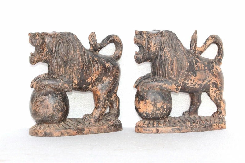 Hand Carved Lion Statue Figure, 2 Pcs Wooden Old Vintage Antique, Home/Office Decor, Collectible, Christmas Gift, Indian Art Handcraft, image 3