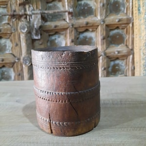 Antiker Übertopf aus Holz, Vintage Blumentopf aus Holz, Vintage Holzmaserungsmaße Topf, Gartentopf aus Holz, Tischtopf