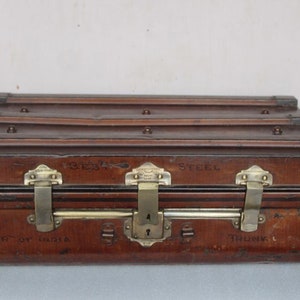 Iron Trunk Box Antique Old Vintage Brass Lock Trunk Storage Collectible, Antique Handmade Riveted Pressed Hardware Trunk Fireproof Chest