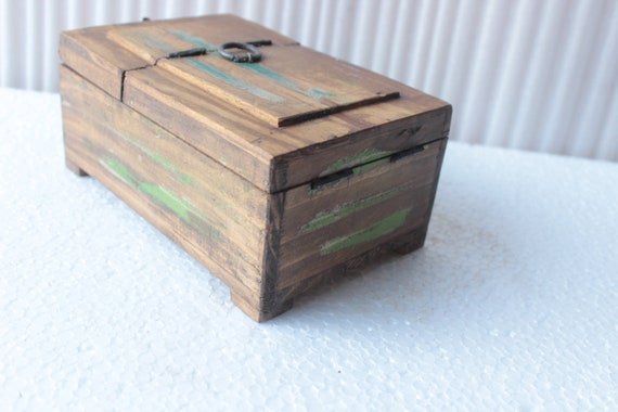 Vintage Handmade Wooden Shaving,  Makeup Box With… - image 5