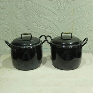 Set di 2 pentole in smalto nero, utensili da cucina vintage in smalto, decorazioni per la casa