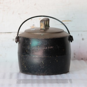 Ancien pot en fonte de 4 pintes vintage, décoration d&#39;intérieur antique, objet de collection fabriqué en Angleterre