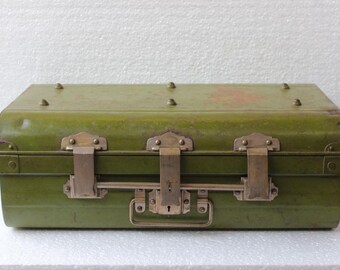 Old Vintage Iron Trunk with Brass Lock / Old Storage Iron Box / Unique Home Decorative Collectible / Vintage Collectibles BF-98