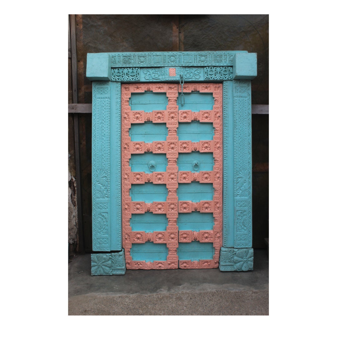 Turquoise Painted Dog Gate From Gujarat - 19thC Turquoise Painted Dog Gate From Gujarat - 19thC