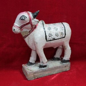 Carved Wooden Nandi Figure Old Antique Vintage Indian Home Decorative