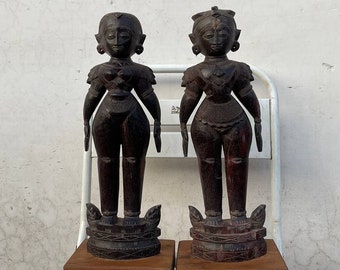 手彫りの木馬ヴァハナム |ヒンズー教の寺院の偶像 |プージャとマン