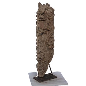 Classic Indian Wooden Corbel – Antique Hand-Carved Wall Accent