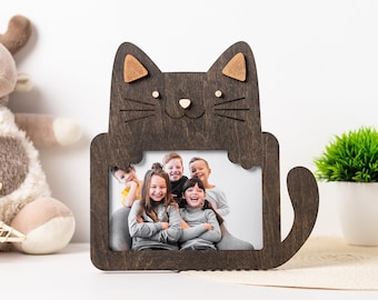 Personalized cat photo frame Custom color 4x6 photo frame Black cat decor Nursery wall decor Wooden kids room decor First birthday gift