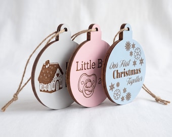 Custom Family Christmas Ornament – Engraved Wood Keepsake with Optional Photo Frame, Personalized Gift