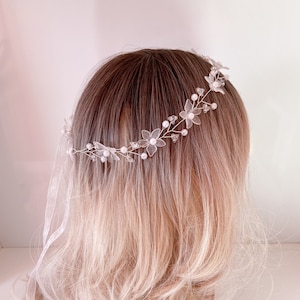 Elegant White Pearl Flower Crown, Wedding Hairpiece, Bridal Headband