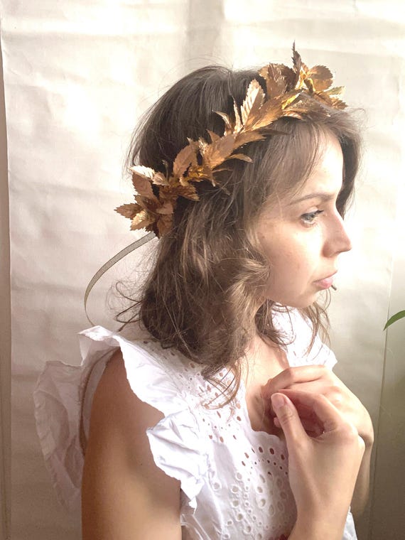 16Pcs Laurel Crown Gold Leaf Roman Head Wreath Greek Style for Weddings Amazon.com : Hoypeyfiy 12 Pcs Gold Laurel Crown Wreath  main image 3