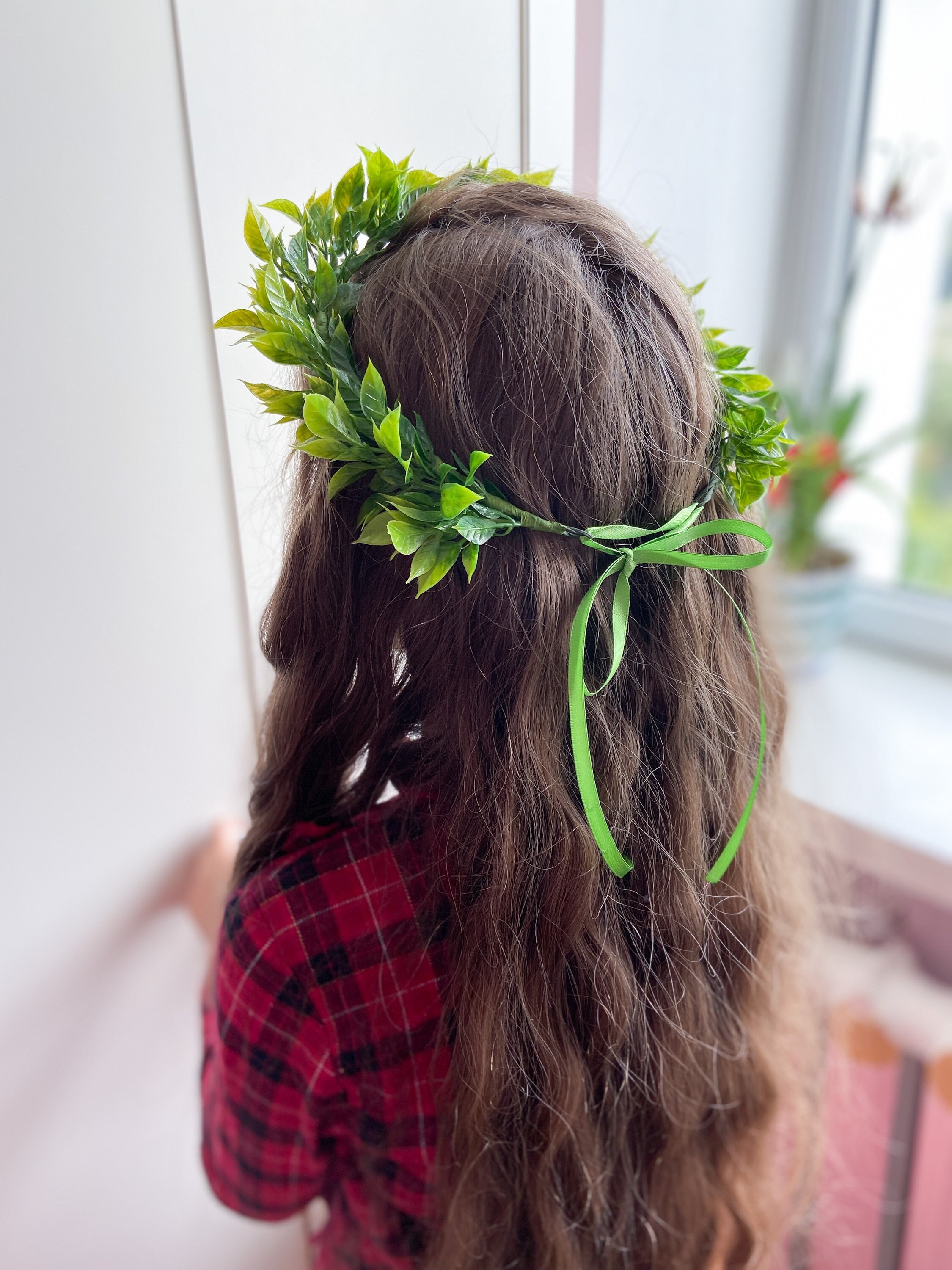Crown Made Of Laurel Leaves - How To Make A Laurel Crown