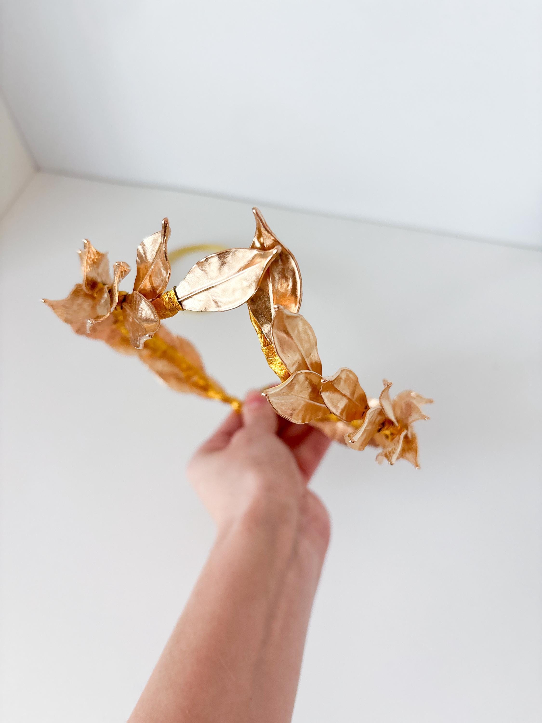 Brand New Gold Tone Metal Leaf Crown +BONUS Gold Leaf Crown Greek main image 2
