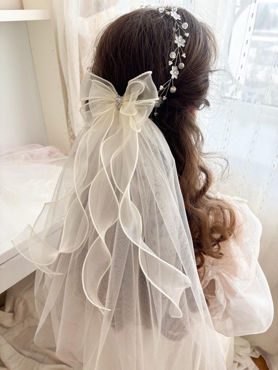 Pearl Floral Hair Vine With Detachable Ivory Bow Veil, First  display picture 3