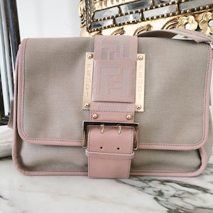 Fendi Baguette- Rare Find - FF Embroidered Vittelo Bottalato Baguette Calf Skin and Canvas - Shoulder Bag -Excellent - Signature Fendi Pink