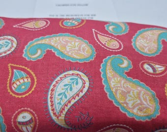 Weighted flaxseed and lavender eye pillow
