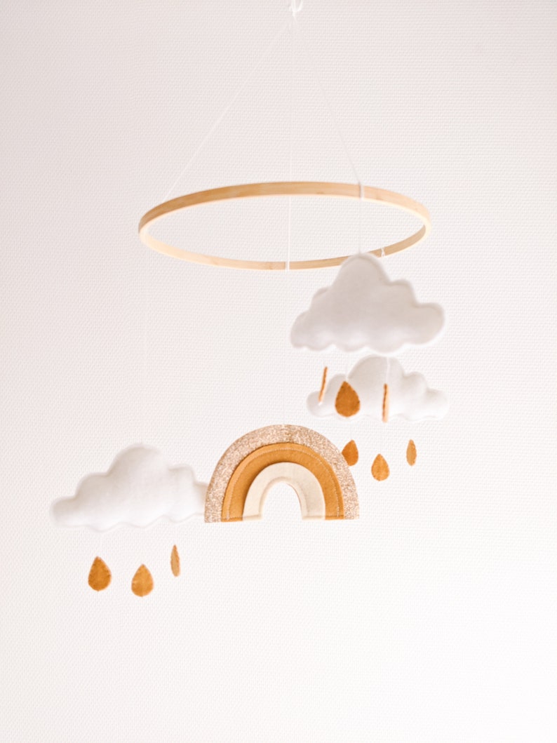 Mobile rainbow. Mobile baby. Rainbow nursery mobile. Made in Etsy