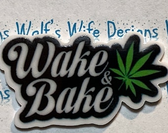Wake & Bake Marijuana Leaf Plastic Resin, Stoner Pride
